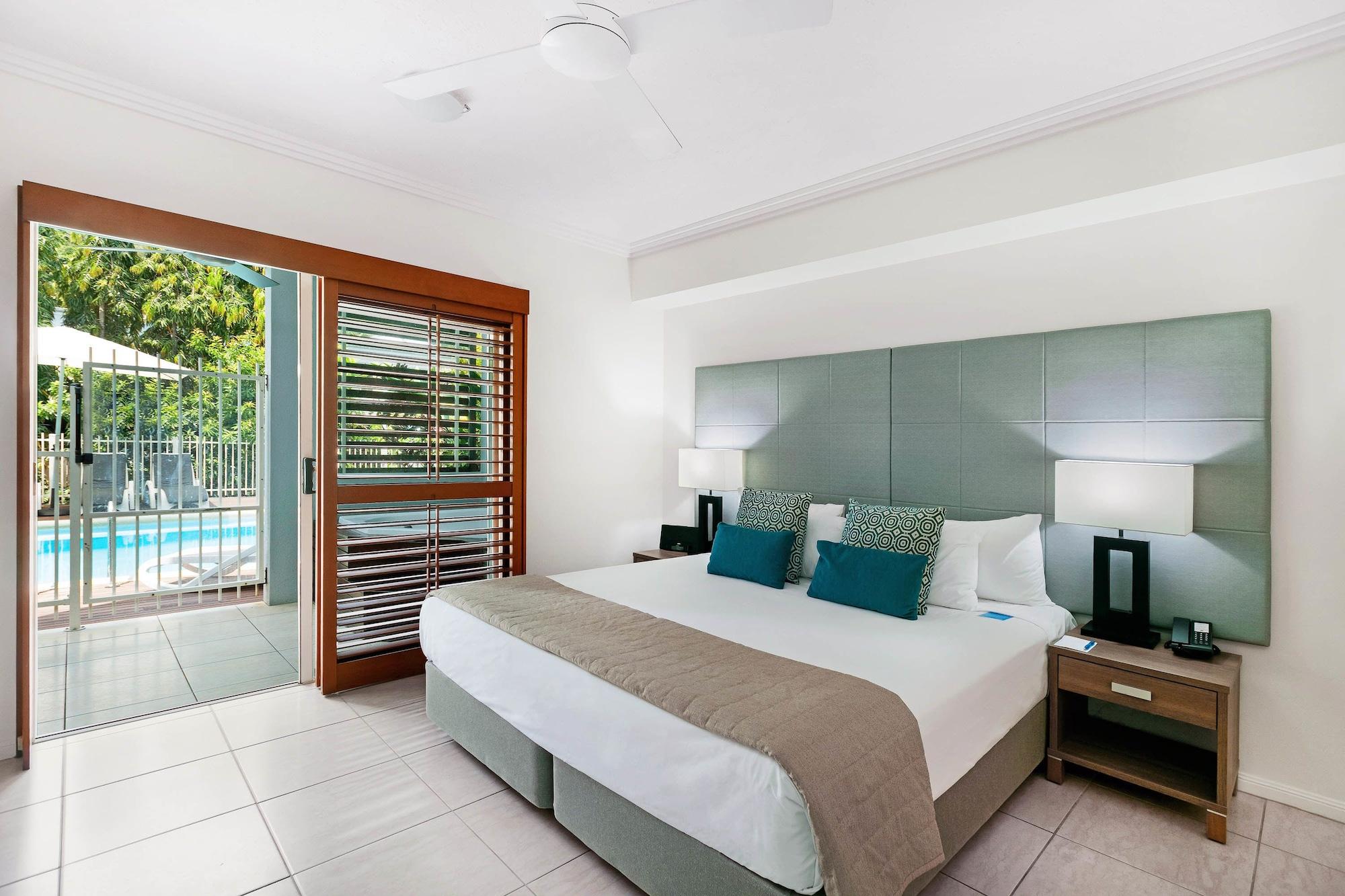 Mantra Aqueous On Port Lejlighedshotel Port Douglas Eksteriør billede