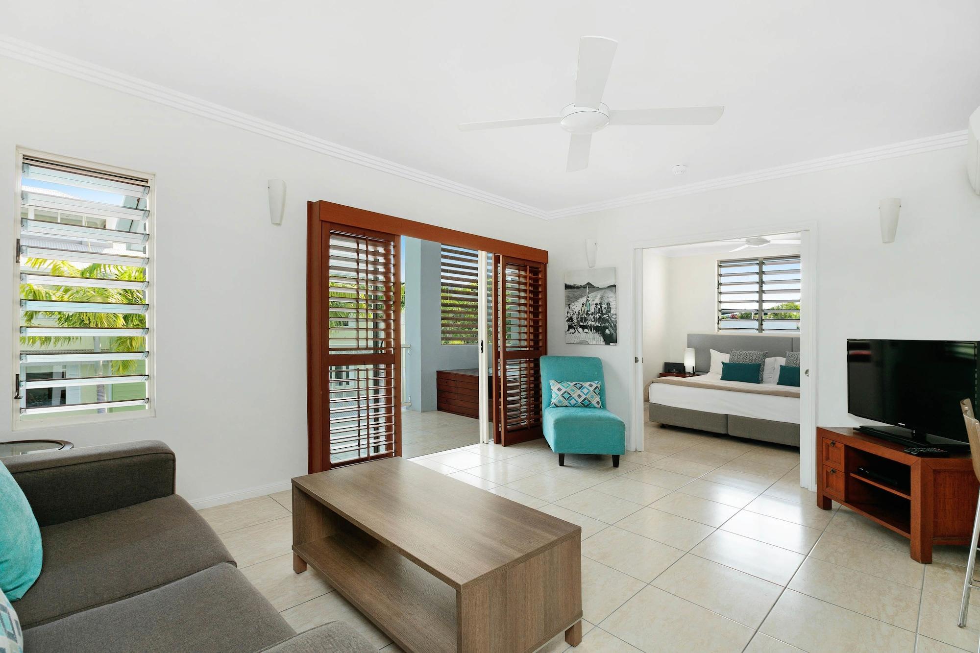 Mantra Aqueous On Port Lejlighedshotel Port Douglas Eksteriør billede