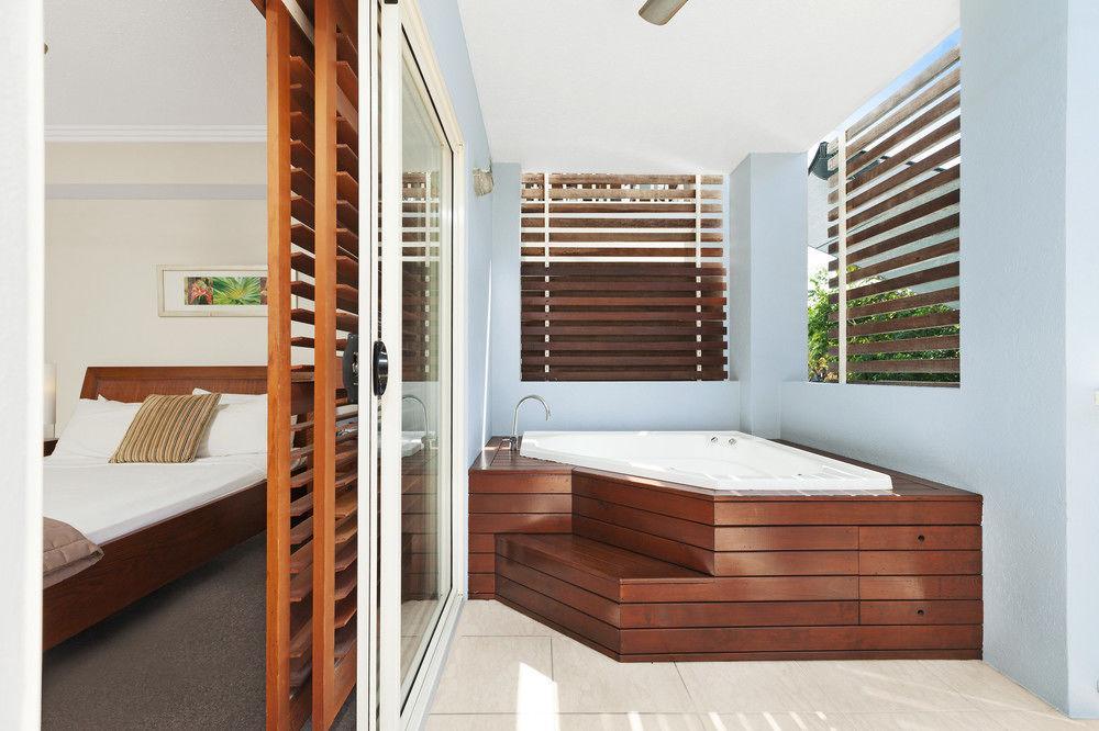 Mantra Aqueous On Port Lejlighedshotel Port Douglas Eksteriør billede